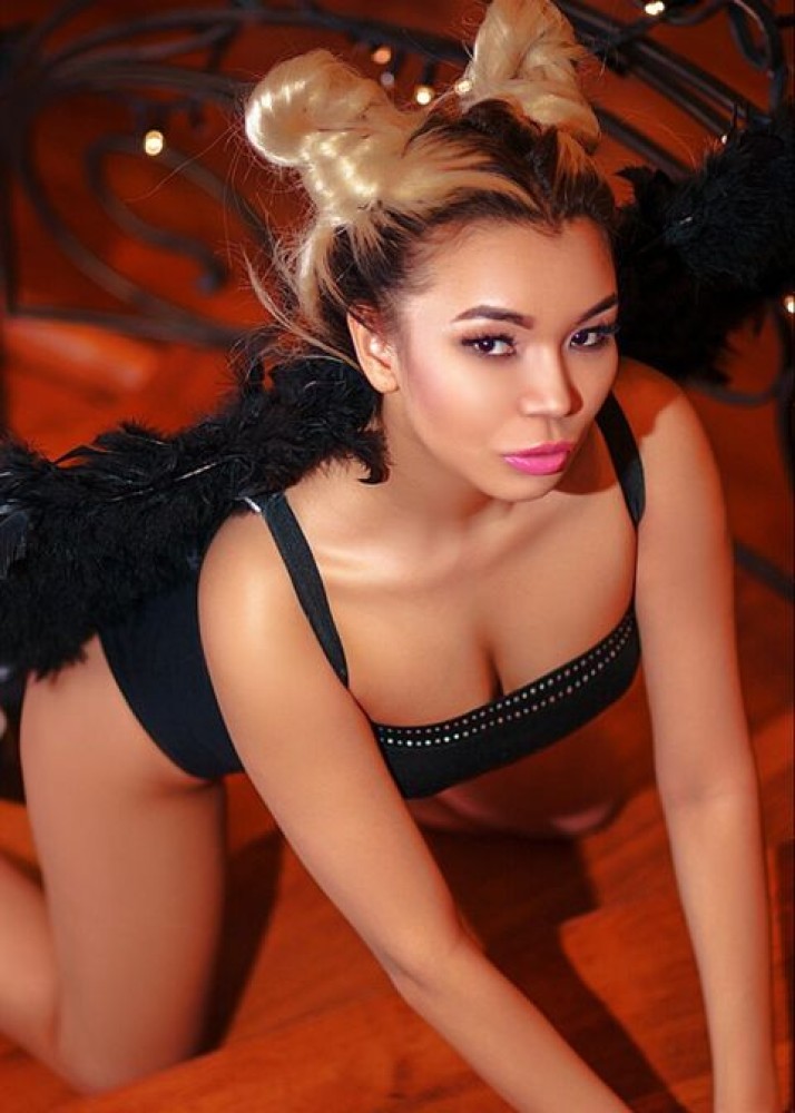 Индивидуалка Эля главное фото в городе Евпатория 