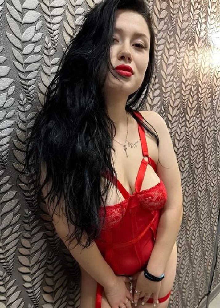 Индивидуалка Карина главное фото в городе Евпатория 